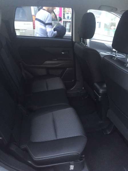 Mitsubishi Outlander (2020) в фото 11