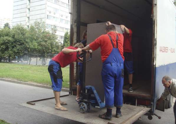 Перевозки, Переезды, Грузчики в Красноярске фото 17