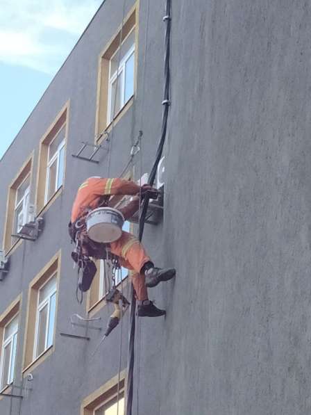 Высотные работы (утепление)профессиональный альпинист Одеса