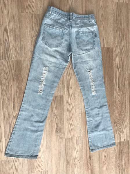 Джинсы-42 р-р Турция в Санкт-Петербурге