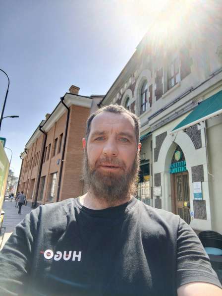 40 лет, хочет пообщаться в Москве