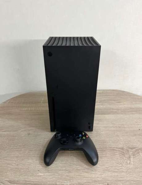 Продам Xbox series X в Москве фото 3