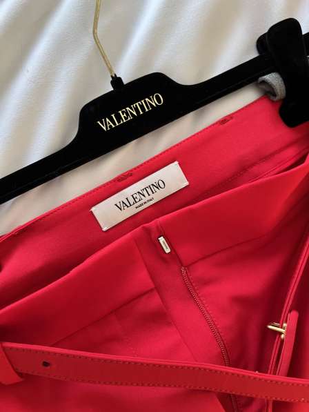 Selling! Valentino shorts в фото 3