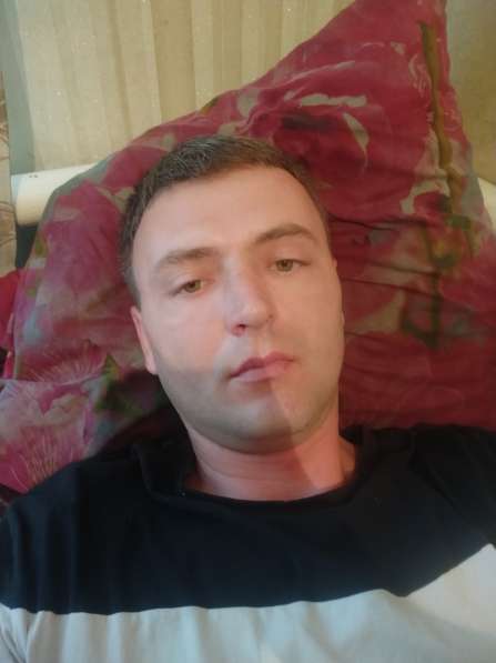 Леонид, 33 года, хочет познакомиться