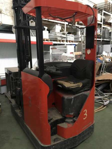 Штабелер- ричтрак