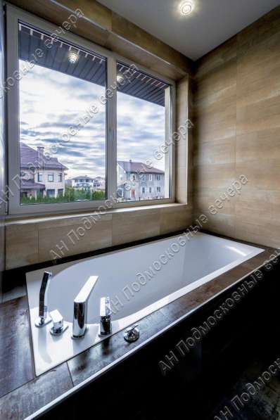 Продам коттедж в Москва.Жилая площадь 300 кв.м.Есть Газ, Водопровод. в Москве фото 6