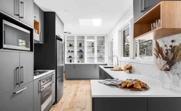Custom Kitchen Cabinets в фото 4