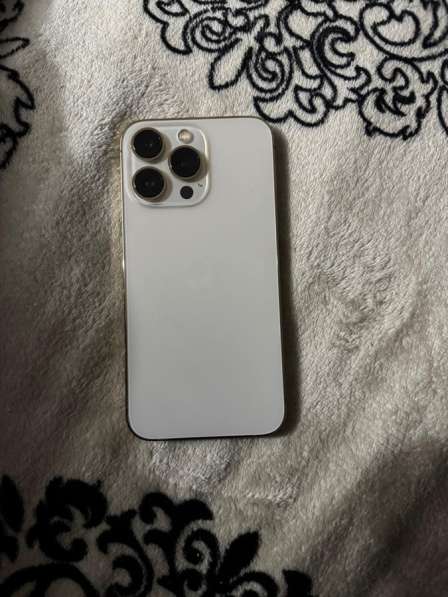 Продаю телефон айфон 13 про