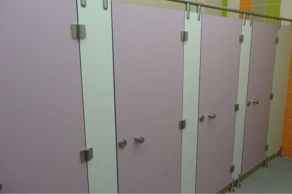 Система сантехнических туалетных перегородок HPL 12 мм в Москве фото 7