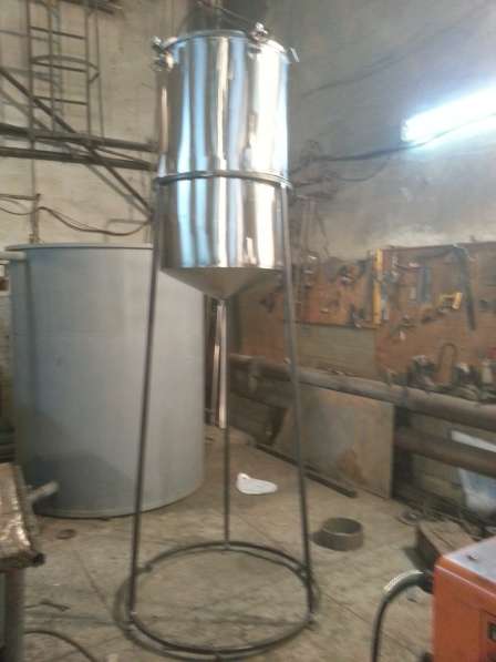 Емкостное оборудование из нержавеющей стали и черного металл в Бердске