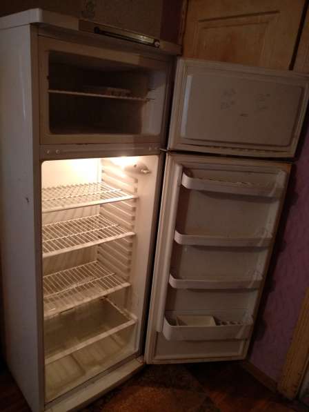 Продам холодильник луганск в фото 5