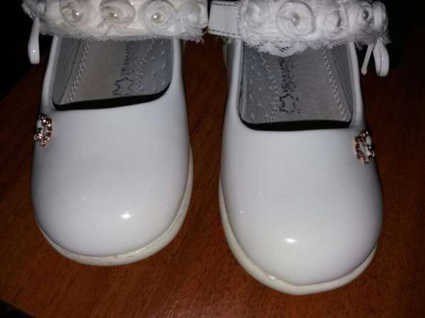 Туфли белые в фото 8