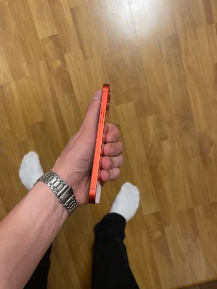 IPhone 12 64 red в Москве фото 4