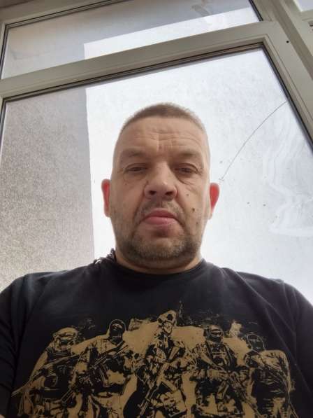 Павел, 47 лет, хочет пообщаться