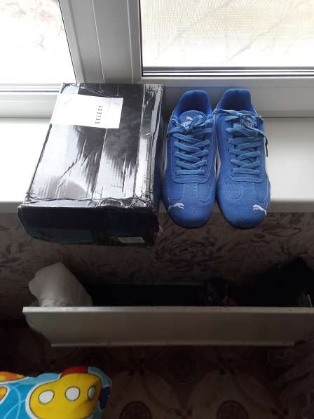 Продаю кроссовки