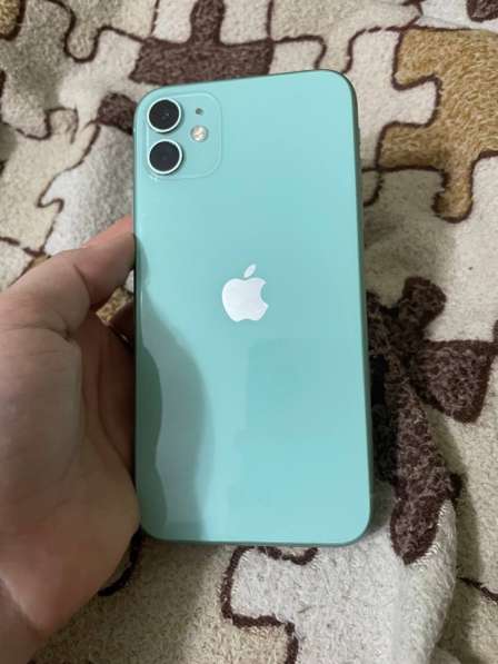 Продам 11 айфон