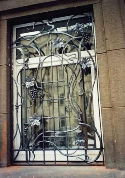 Изготовим металлические решетки на окна в Самаре фото 3