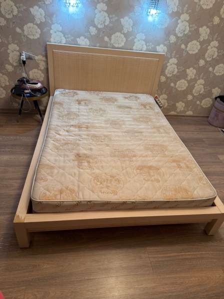 Кровать двуспальная 140х200