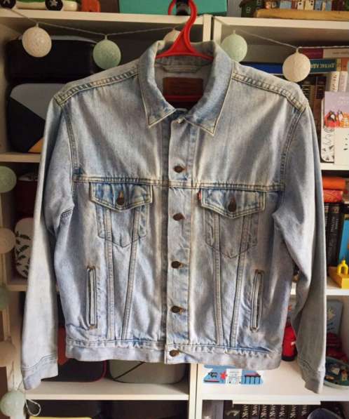 Авторская джинсовая куртка в Москве фото 3