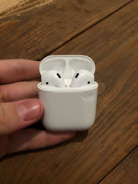 AirPods 2 (original) в Тюмени фото 3