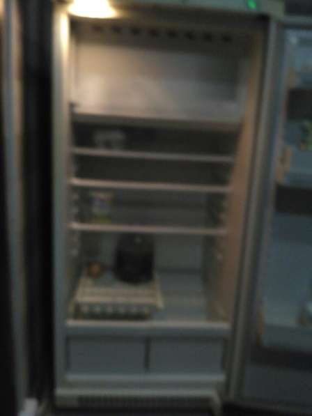 Холодильник б/у в хорошем состоянии