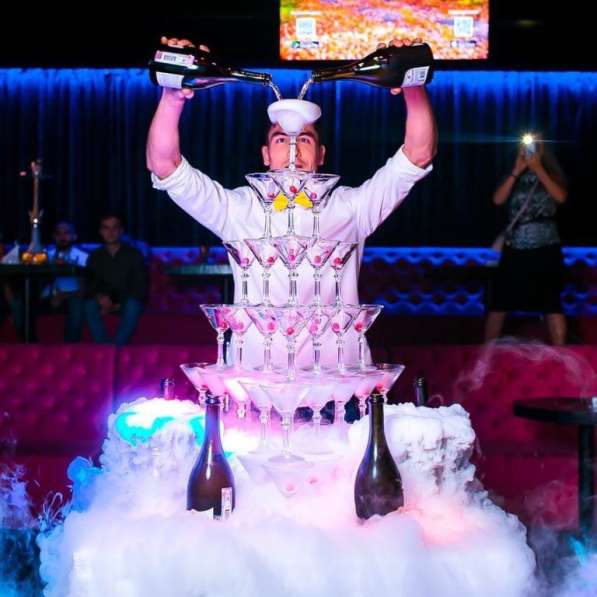 Горка из шампанского/Пирамида шампанского на велком в Краснодаре фото 5