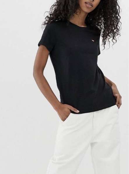 Женская футболка Levi&rsquo;s в Москве