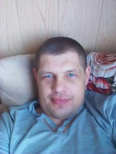 Сергей безфамильный, 44 года, хочет пообщаться – Привет