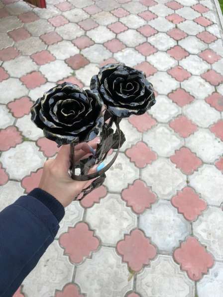Кованые розы в Санкт-Петербурге фото 4