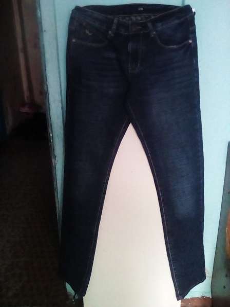 Продам джинсы новые на мальчика размер 30 цена 1300
