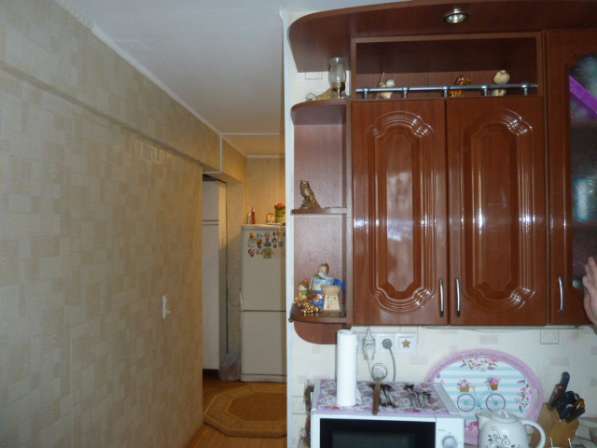 Продается 3-х ком квартира, ул. 75 Гвардейской бригады 12 в Омске фото 3
