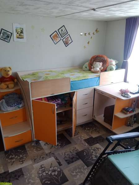 Отдам кровать за упаковку шоколада твикс