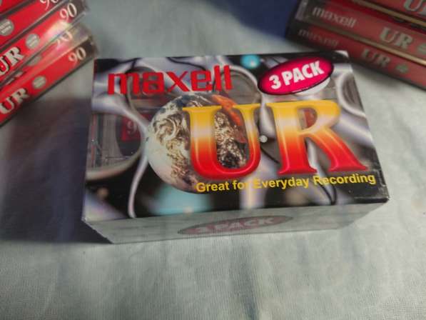 Аудиокассета maxell UR 90 Japan
