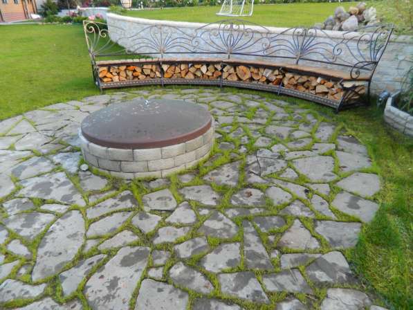 Садовая скамейка для отдыха в Красногорске
