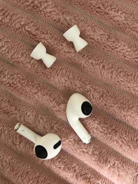 Airpods Pro в Москве