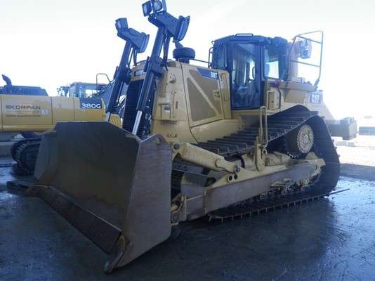 Гусеничный Бульдозер Caterpillar D8T в Владивостоке