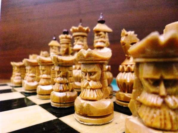 Игра шахматы - резные из дерева от Автора в Москве фото 9
