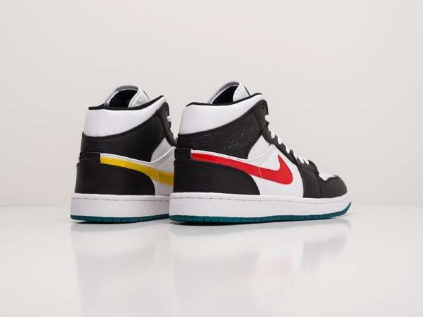 Кроссовки Nike Air Jordan 1 в Москве