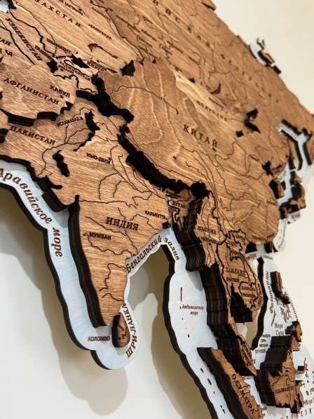 Карта мира из дерева на стену, панно из дерева карта мира в Нижнем Новгороде