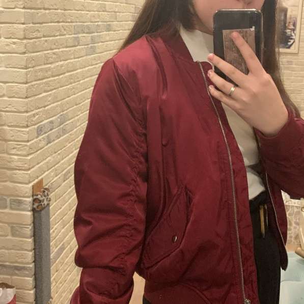 Бомбер на резинке в Санкт-Петербурге