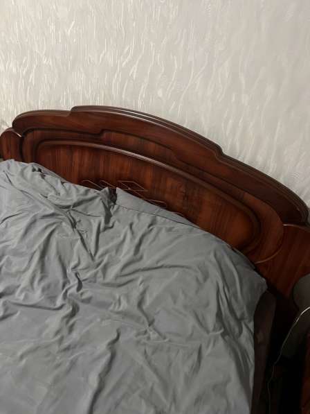 Кровать с прикроватной тумбочкой в Екатеринбурге фото 8