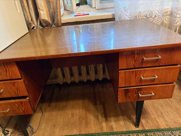 Отдам даром мебель Винтаж в Санкт-Петербурге