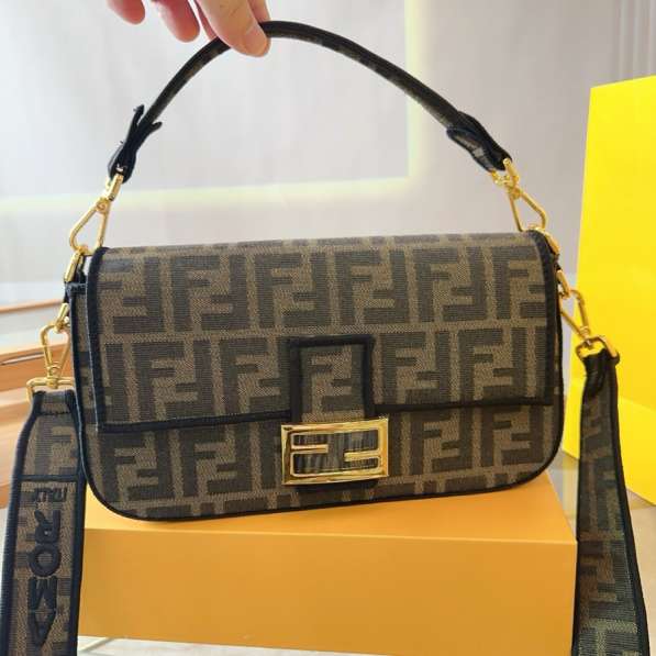 Сумка Fendi