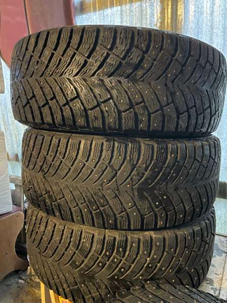 Продаю зимнюю резину в Твери