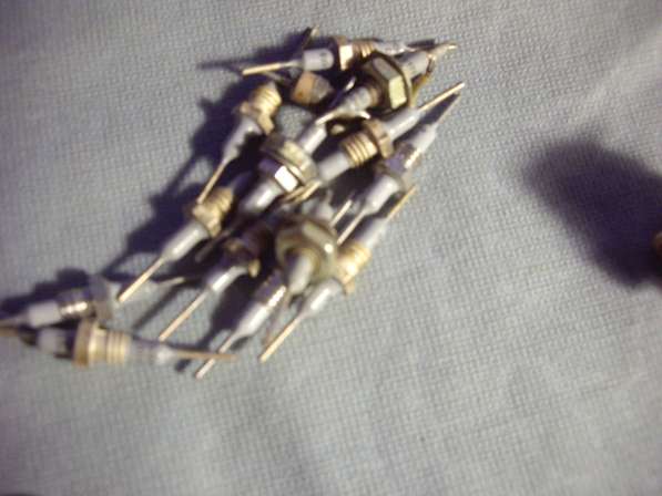 Конденсаторы проходные, подстроечные