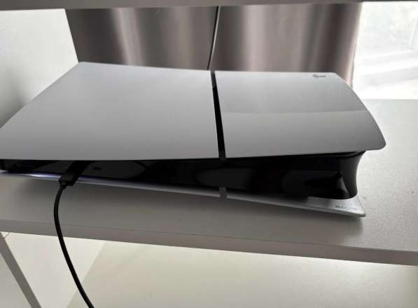 Play Station 5 Slim
