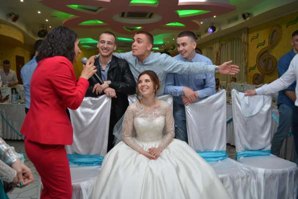 Ведущая. Тамада на свадьбу в фото 43