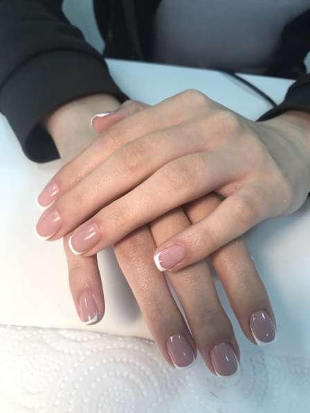 Маникюр в Москве