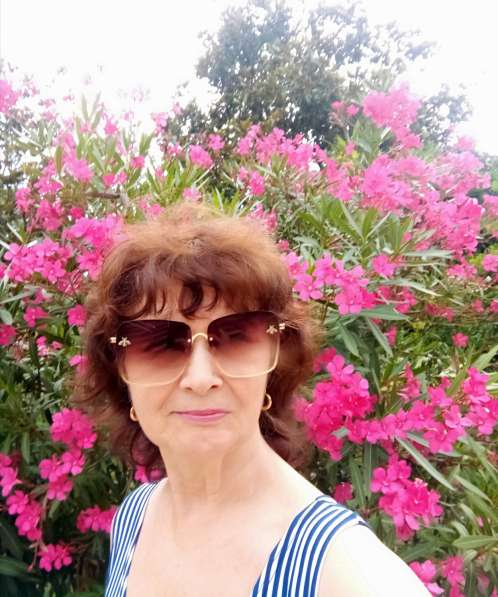 Людмила, 64 года, хочет пообщаться