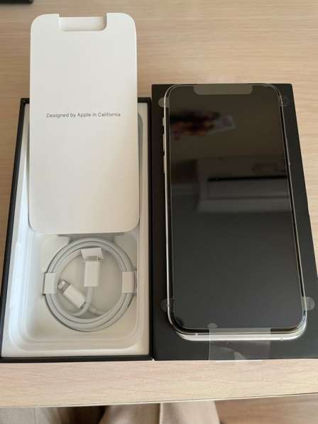 Apple iPhone 11 pro silver 256 Gb в Тюмени фото 7